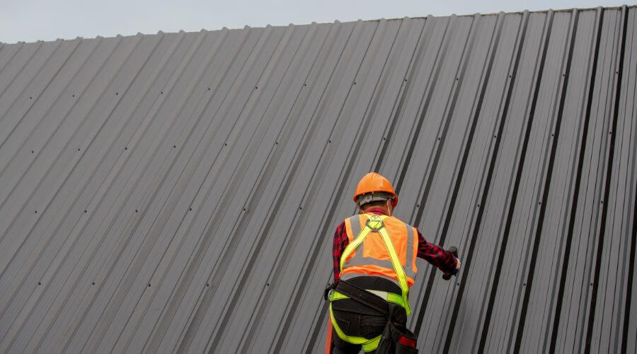 Expert top industrial roofings services in Burbank, OH